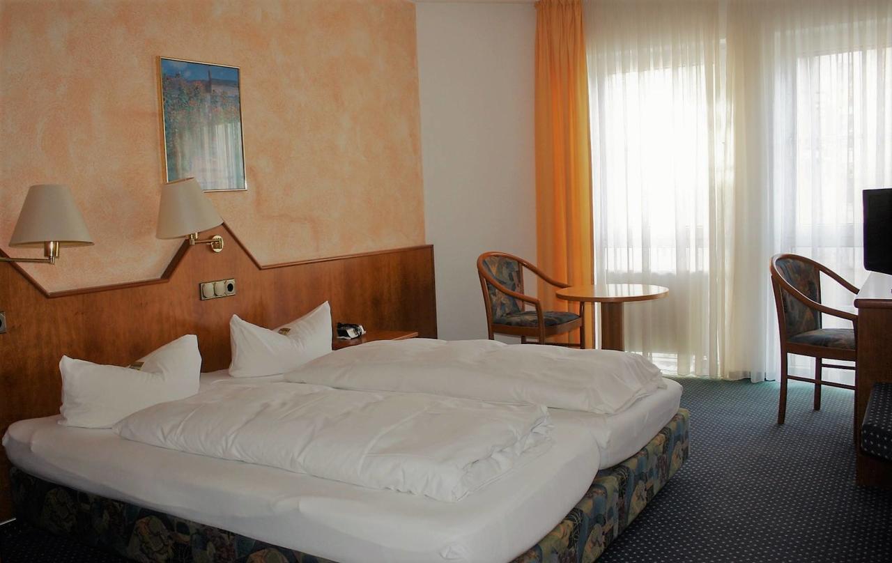 Hotel Schoene Aussicht Giessen Exterior photo